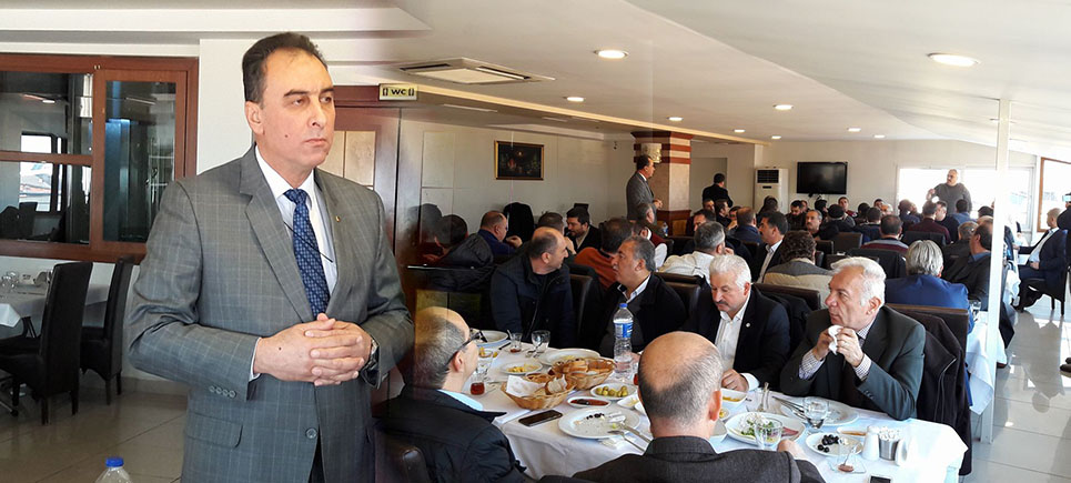 Başkan Keyik üyelerini dinliyor