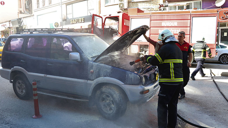 Burdur’da cip yandı