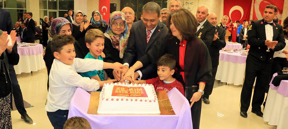 Vali Şıldak’tan Cumhuriyet Bayramı resepsiyonu