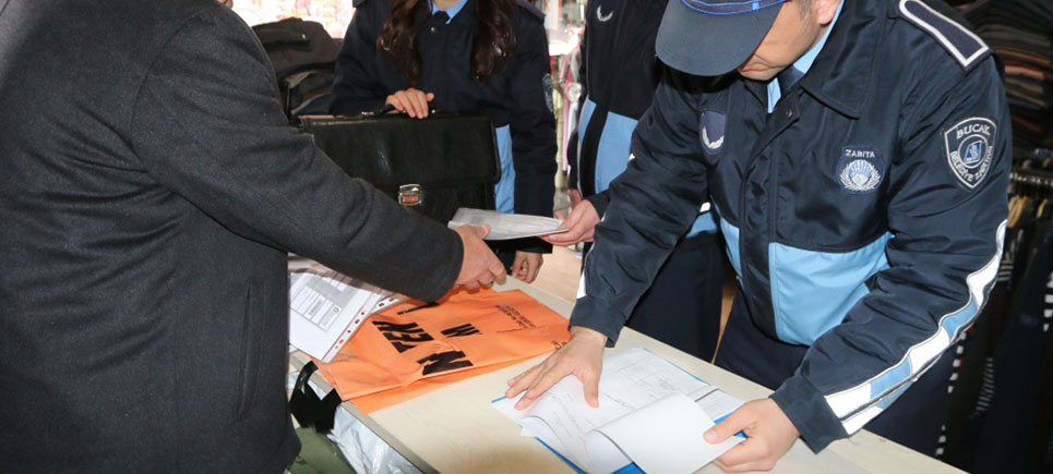 Bucak Belediyesi’nden ruhsat denetimi