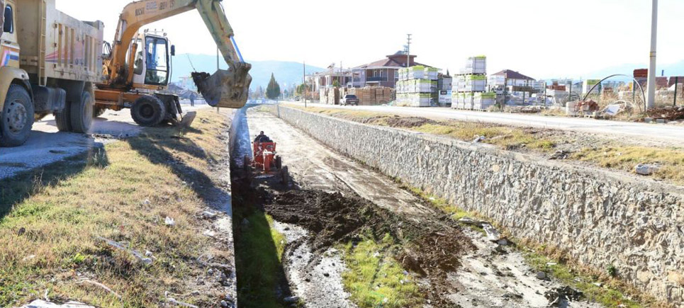 Bucak’ta dere temizliği çalışmaları başladı