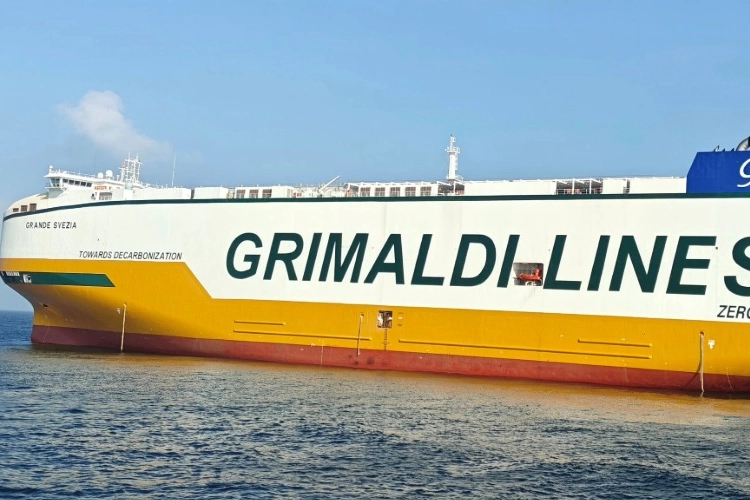 Dev Taşıyıcı "Grande Svezia" Filoya Katıldı