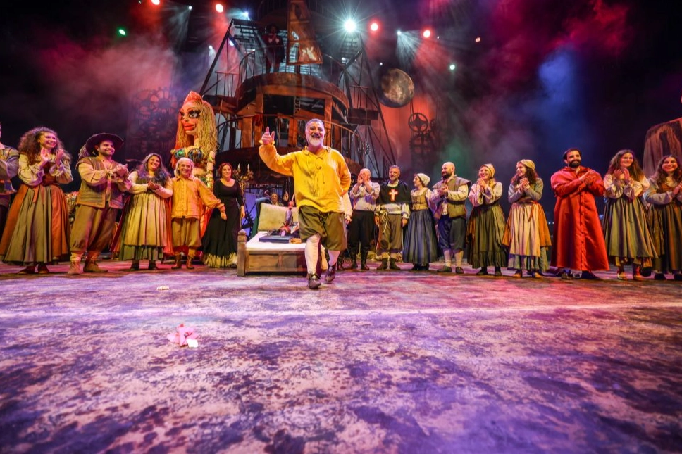 Don Kişot Müzikalinden Görkemli Açılış!