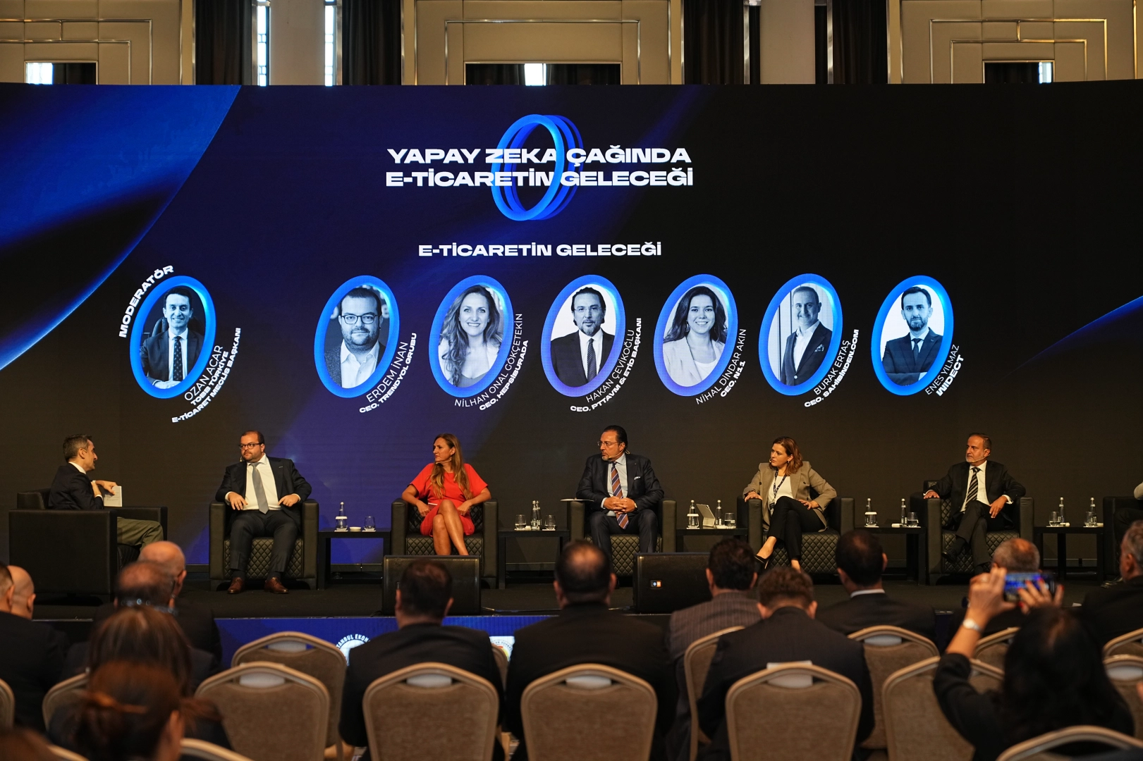 E-Ticaret Devlerinin CEO'ları “Yapay Zekâ Çağında E-Ticaretin Geleceği Zirvesi”nde Buluştu