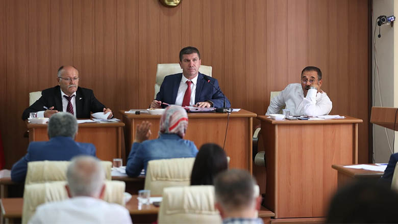Başkan Ercengiz’den İl Başkanı Mengi’ye yanıt
