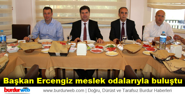 Başkan Ercengiz meslek odalarıyla kahvaltıda buluştu