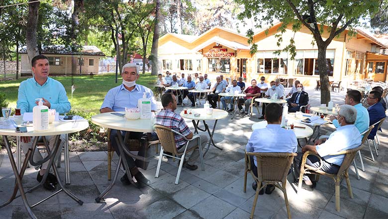 Başkan Ercengiz muhtarlarla bir araya geldi