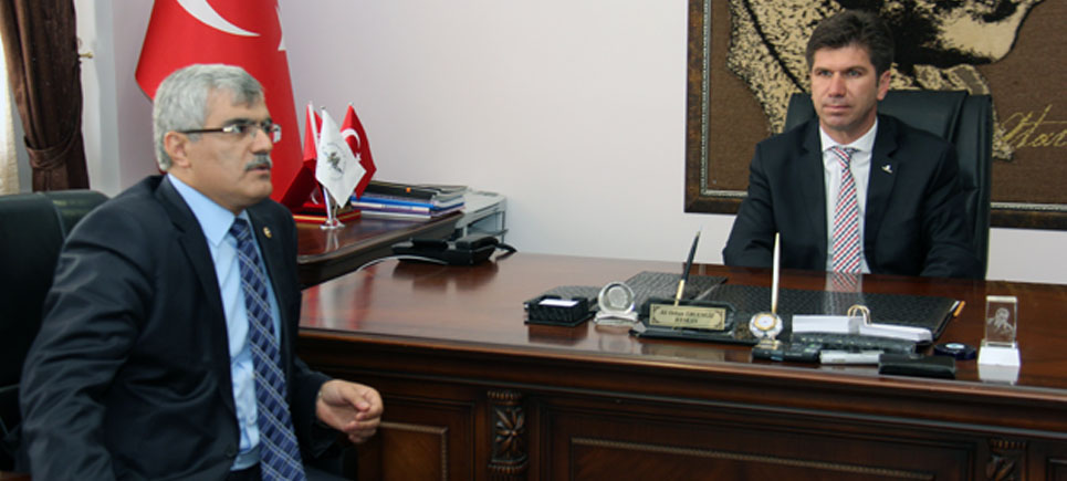 Özçelik: ”Ercengiz ile karşı karşıya getirmeye çalışıyorlar ”