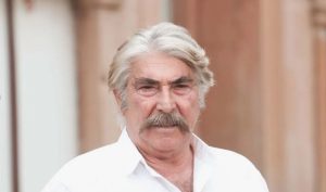 Erdal Özyağcılar “Mor Işıklar” dizisine konuk oluyor