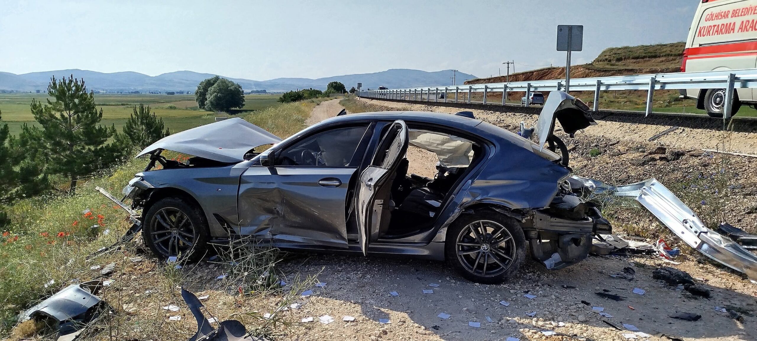 Burdur Çavdır’da Kaza: Bozyazı Belediyesi eski Başkan Yardımcısı Salih Şahin ve 2 Kişi Yaralandı