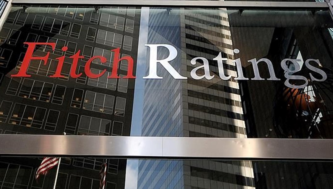 Fitch 2023 küresel büyüme tahminini yükseltti