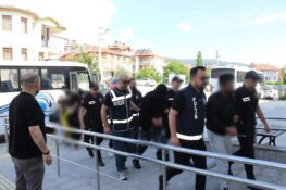 Burdur’da Eş Zamanlı Fuhuş Operasyonu: 8 Tutuklama