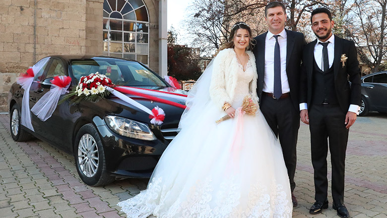 Genç çiftin gelin arabası Başkan Ercengiz’den