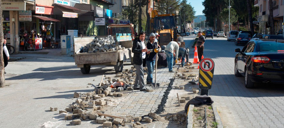 Gölhisar’da Yol Onarım Çalışmaları