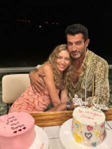 Sinem Kobal’a 38. yaş günü pastası: Hem harbi, hem barbie