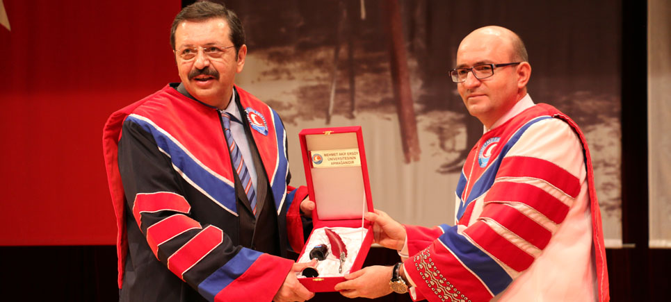 Hisarcıklıoğlu’na Fahri Doktora unvanı verildi