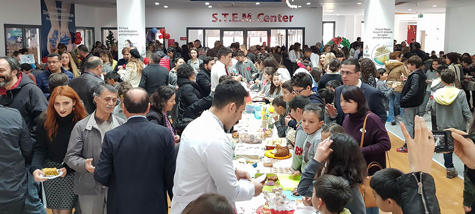 Bahçeşehir Koleji’nde ingilizce pazar