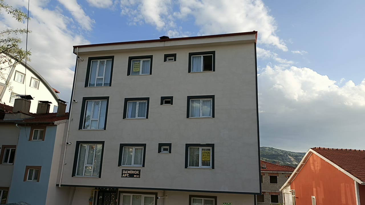Burdur Emek Mahallesi’nde bir genç kadın intihar etti