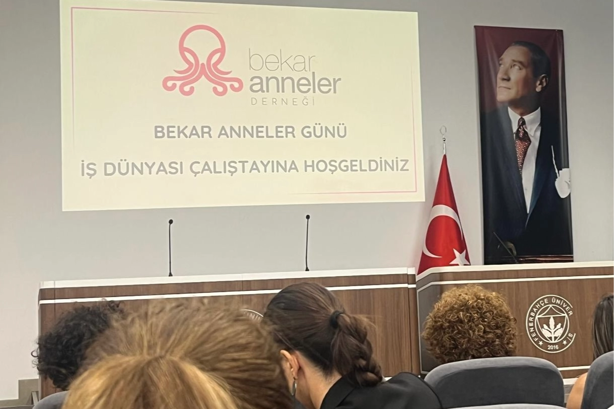 İş Dünyasında Bekar Anneler İçin Yol Haritası: Esneklik, Destek, Eşit Fırsat