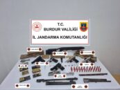 Burdur’da şahıslardan adeta cephane çıktı
