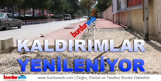 İnönü Bulvarı’nda Kaldırımlar Yenileniyor