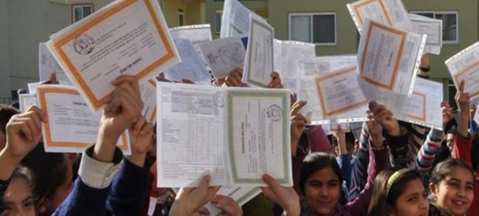Takdir ve Teşekkür Alan Öğrencilere Karne Hediyesi Verilecek mi? Son Dakika