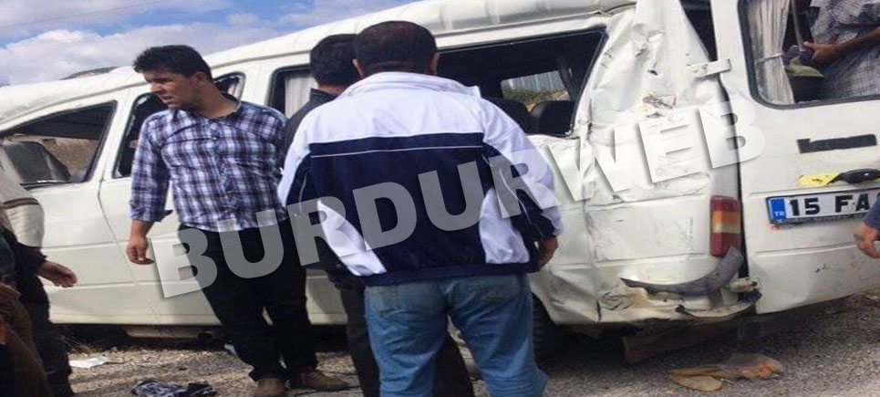 Tefenni Hasanpaşa köyünde feci trafik kazası