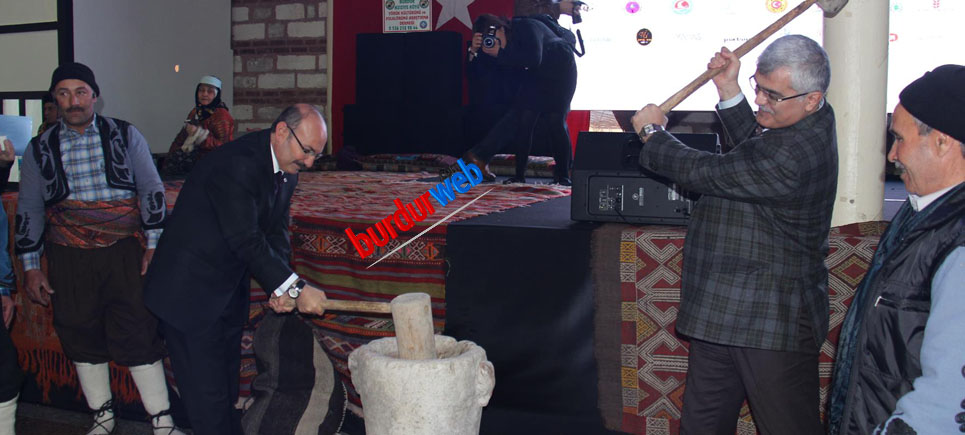 Kürklü ve Özçelik Keşkek Dövdüler