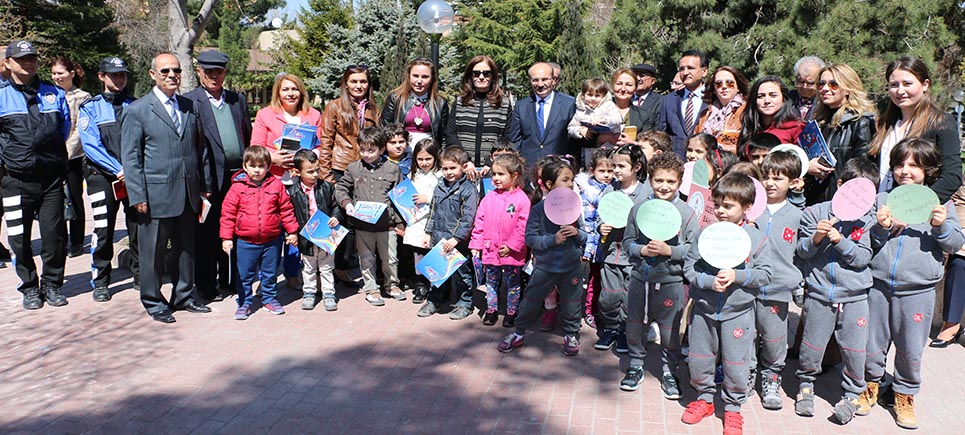 81 ilde aynı gün aynı saatte kitap okuma etkinliği