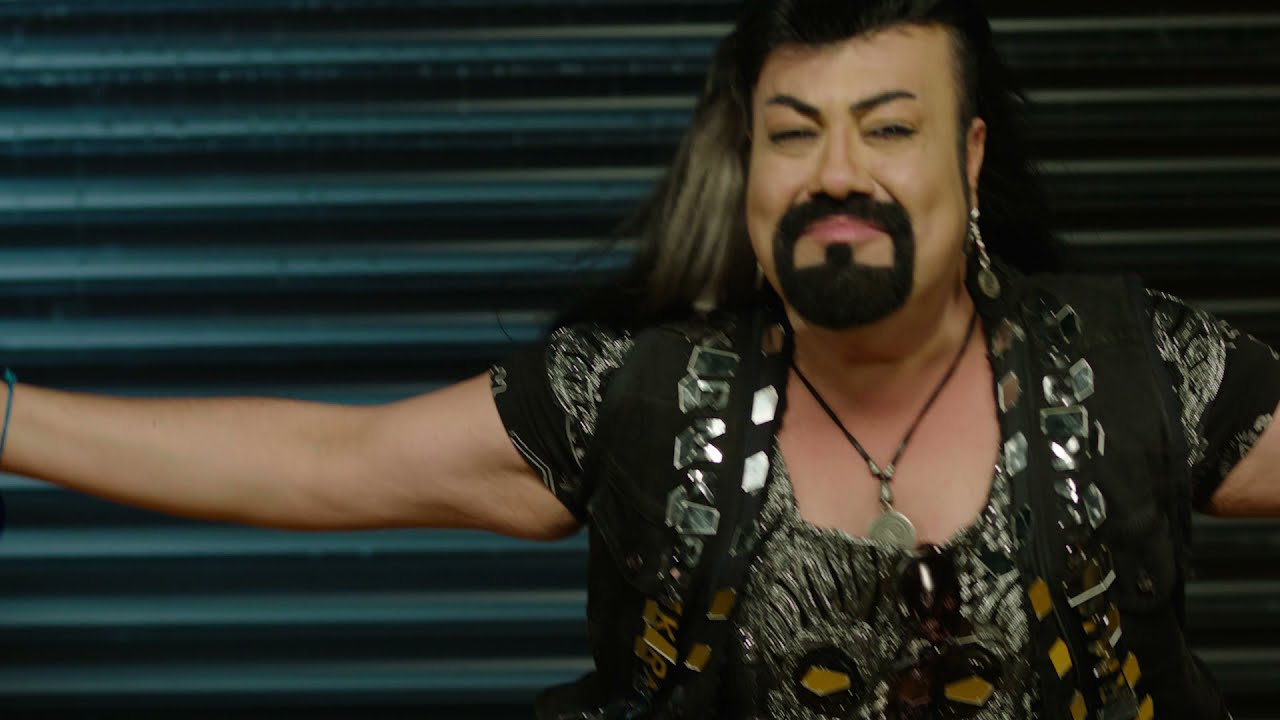 Kobra Murat Sevenlerini Üzdü!