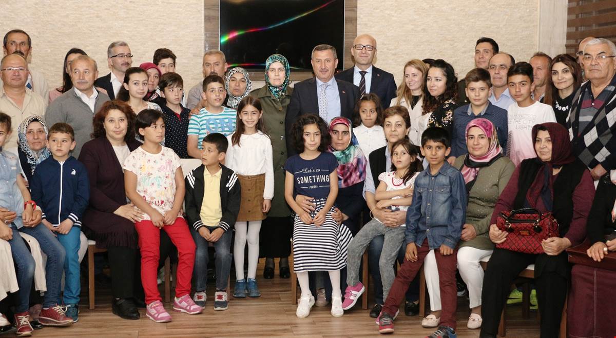 Korucu ailelere iftar verildi