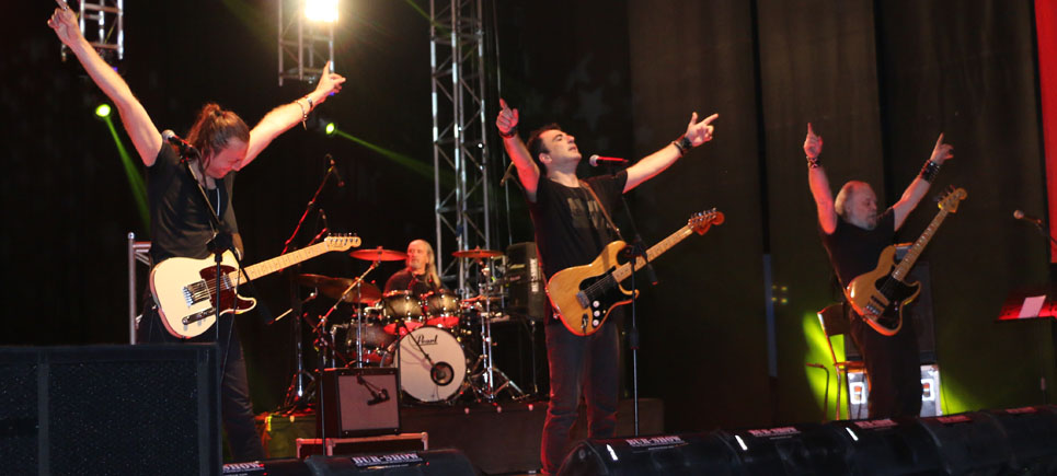 Burdur’da Barış Manço anısına muhteşem konser