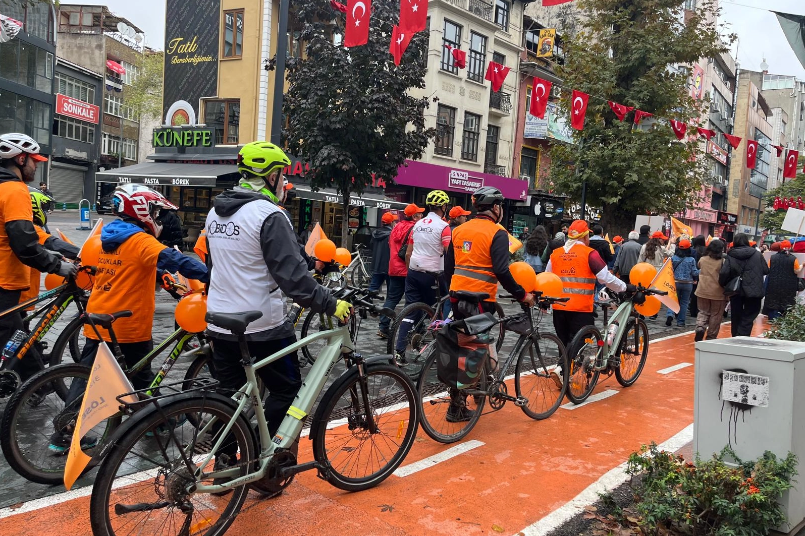 LÖSEV’den Kocaeli ve Sakarya’da Farkındalık Korteji