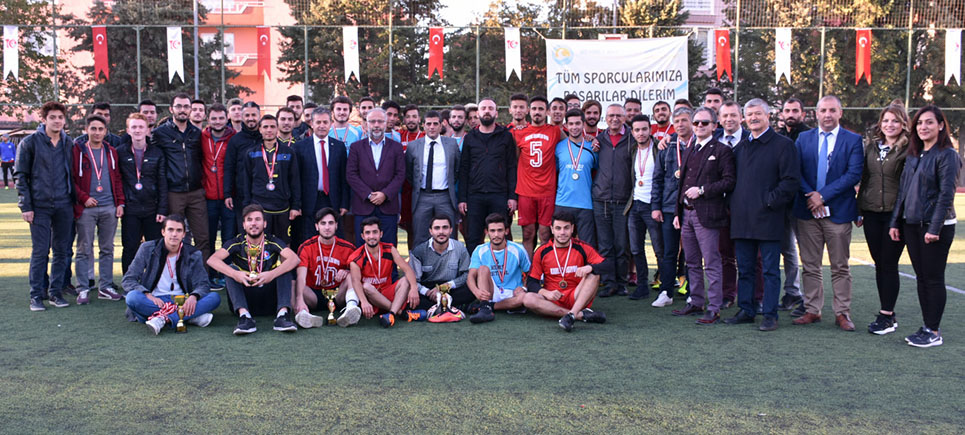 MAKÜ’de Üniversitene hoş geldin turnuvası