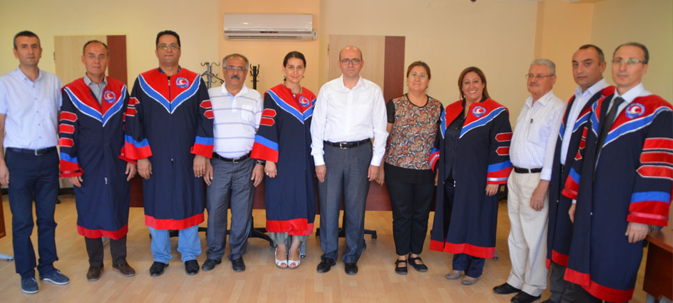 Unvanları yükselen öğretim üyelerinde biniş heyecanı