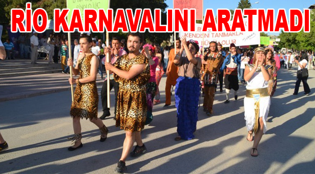 “7.Bahar Şenliği Yürüyüşü” Renkli Görüntülere Sahne Oldu