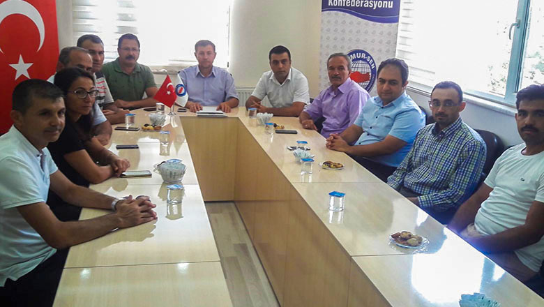 Memur Sen: “Makul talebimize, malul teklifi kabul etmiyoruz”