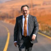 Eski Bakan ve Samsun Büyükşehir Belediye Başkanı Mustafa Demir Hayatını Kaybetti