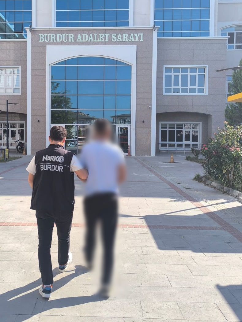 Burdur’da “zehir taciri” tutuklandı