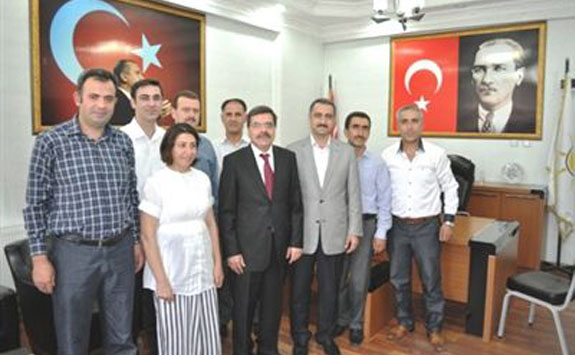 Eski Bitlis Valisi Nurettin Yılmaz  veda turlarında