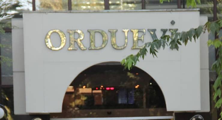 Lüleburgaz Orduevi’ne Cübbeli Girişi!