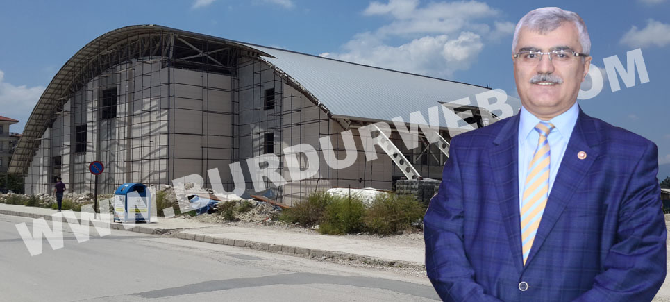Özçelik: ”Müteahhite ulaşamıyoruz”