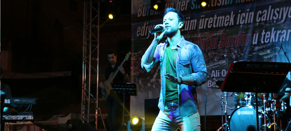 Özgün’den Muhteşem Konser