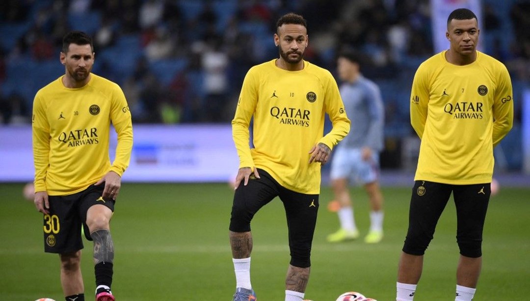 Paris Saint Germain’de yaprak dökümü: Messi’nin ardından Neymar’dan ayrılık talebi