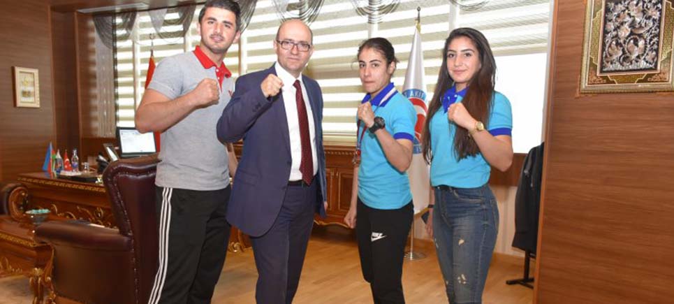 MAKÜ Kick Boks’ta fark yarattı