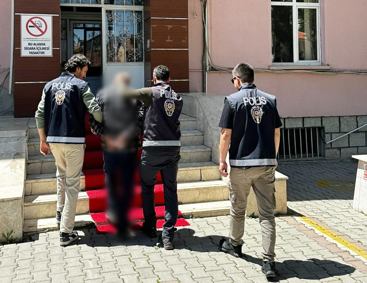 Tefenni’de Bıçaklama Olayının Firarisi Antalya’da Yakalandı