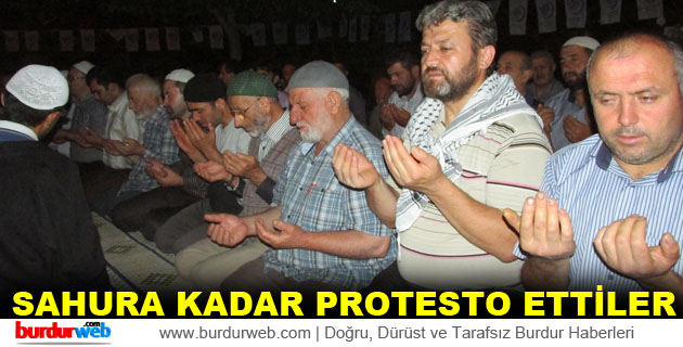 Sahura Kadar Protesto Ettiler