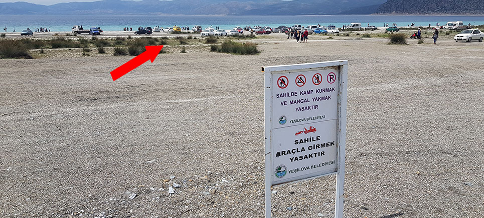 Salda Gölü’nü araçlar istila ediyor