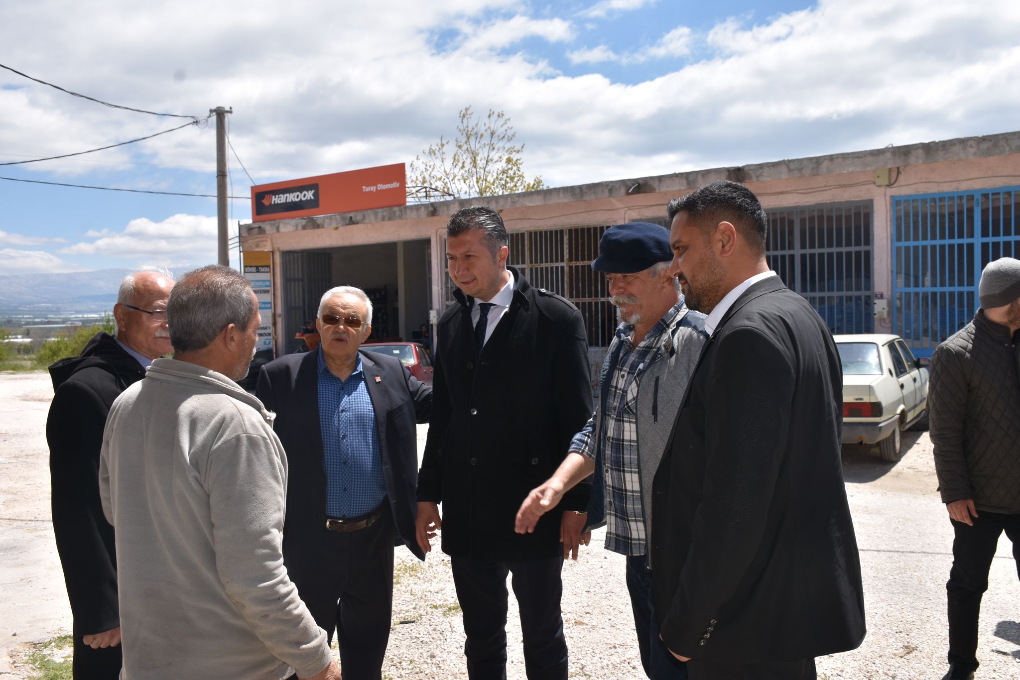 İzzet Akbulut, “Esnafı rahatlatacağız”