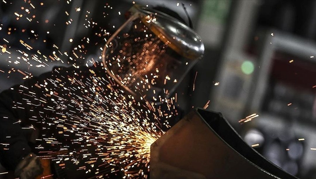 Sanayi üretimi aralıkta yıllık yüzde 0,2 geriledi